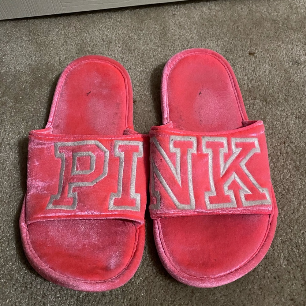VS pink slippers